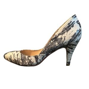 Loeffler Randall snake print heels size 8.5 B